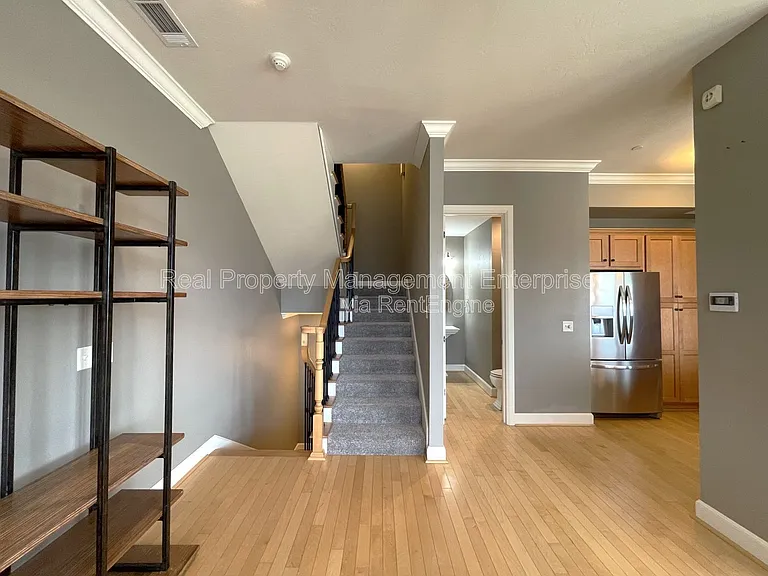 200 Russell M Perry Ave — Photo 7