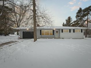 2816 S Canal Rd, Eaton Rapids, MI 48827