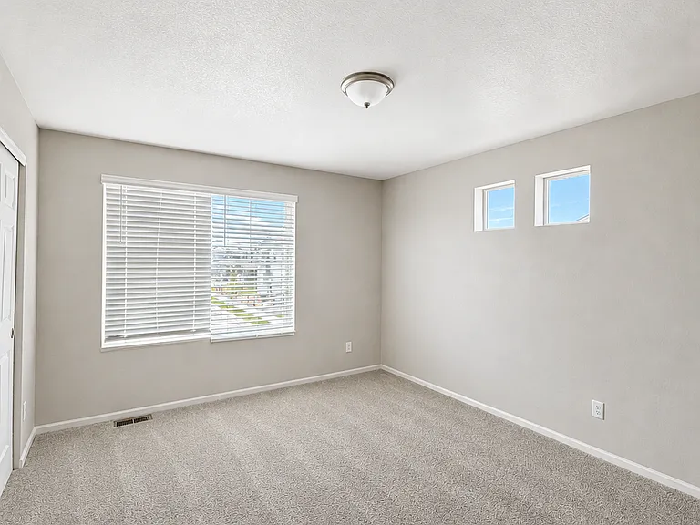 16605 E 110th Ave — Photo 26