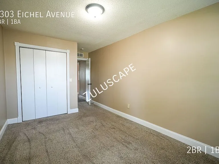 1303 E Eichel Ave — Photo 9