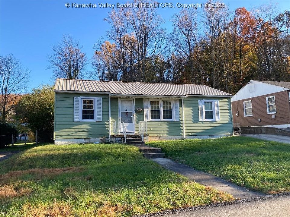 1st image of 1110 Village Dr