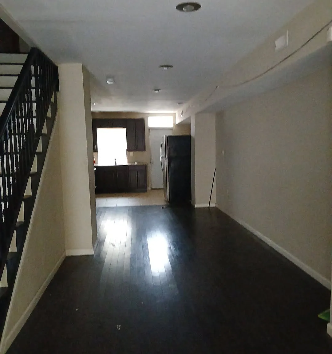 2 bed, 1022 sqft, $1,400 — Photo 1