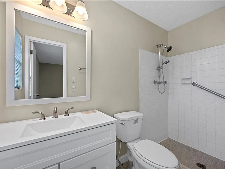 1683 Morningside Dr — Photo 31
