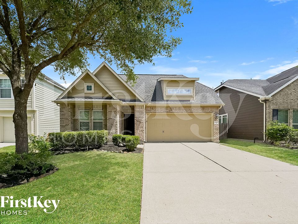 1st image of 12919 Pecan Shores Dr