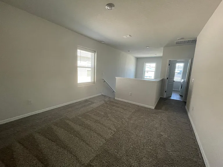 33898 Floating Heart Ct — Photo 18
