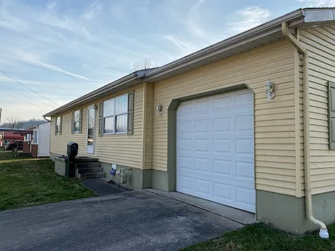 3 bed, 1056 sqft, $1,400 — Photo 2