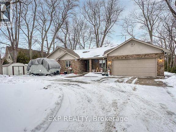 2nd image of 3214 Saint Clair Rd