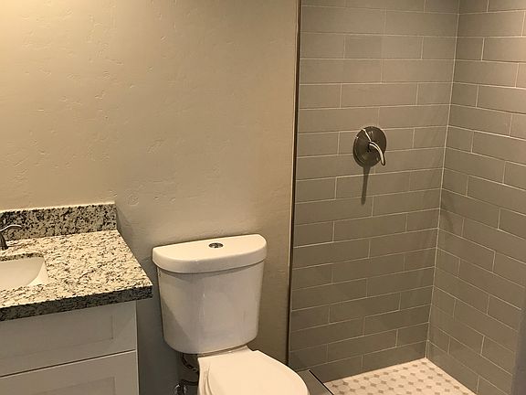 4th image of 3626 W Meadowbrook Ave