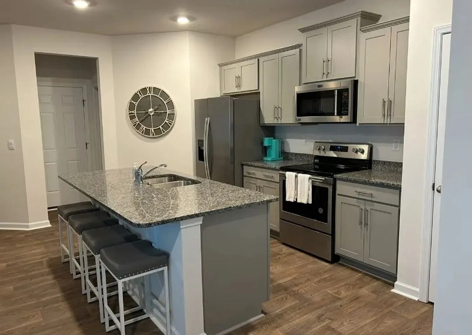 Room in 3 Bedroom Home at Murray Br Dr — Photo 2