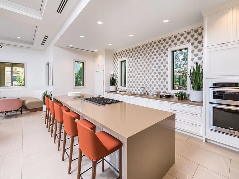 Amalfi Apartment Homes — Photo 16