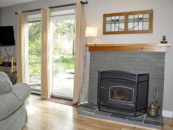 4th image of 309 Birchwood Ave