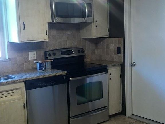 2nd image of 9543 Greystone Ave
