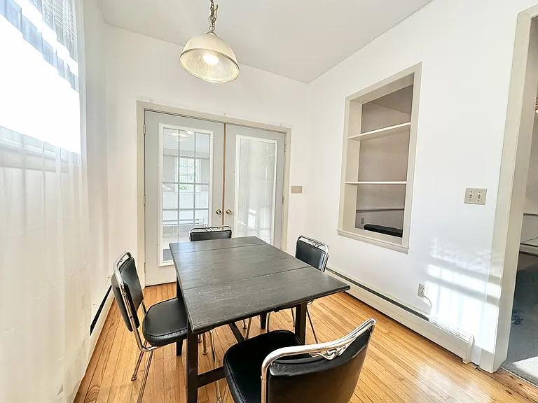 573 Bloom St #102 — Photo 5