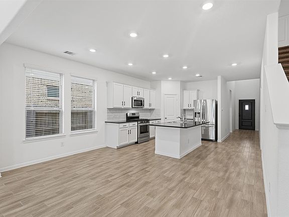 5th image of 7214 Cordgrass Prairie Ln