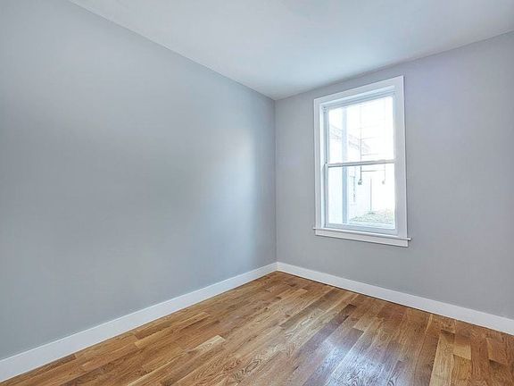 4th image of 197 Johnson Ave #A