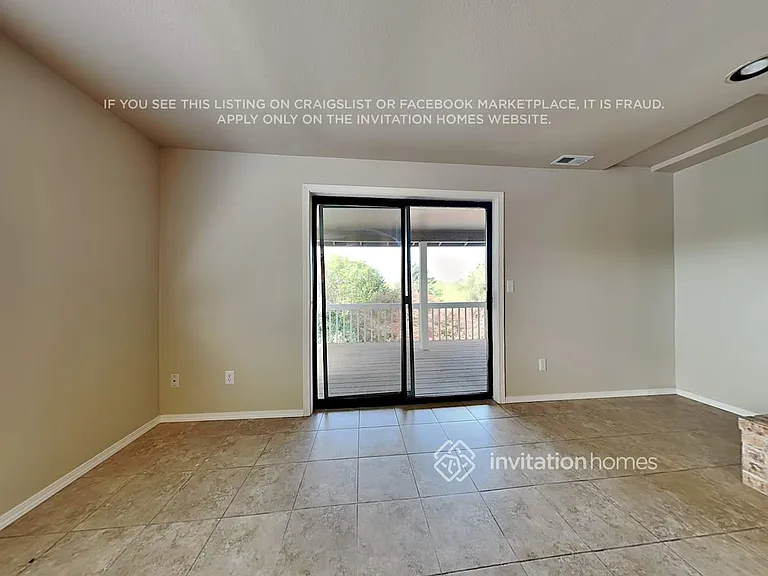 926 S Magnolia Ln — Photo 5