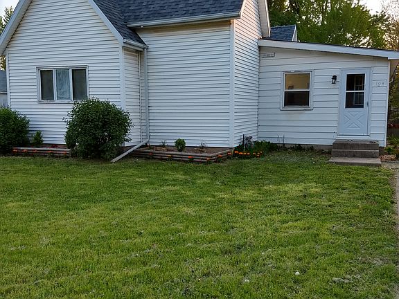 2nd image of 104 S C St