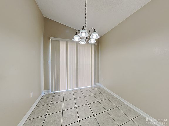 5th image of 3210 Boynton Dr