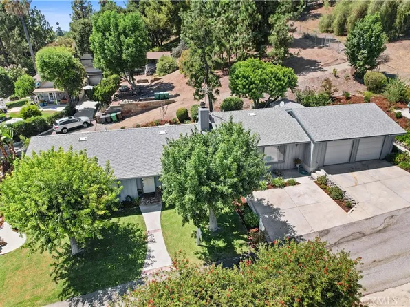 219 W 5th St, San Dimas, CA 91773