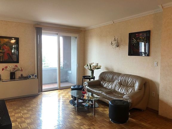 4th image of 40 Oceana Dr #2H