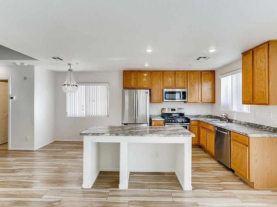 1st image of 2915 Paradise Hill Ct