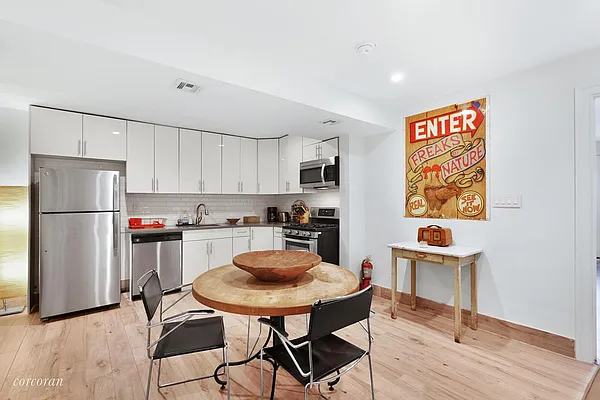 Rented by Corcoran | media 18