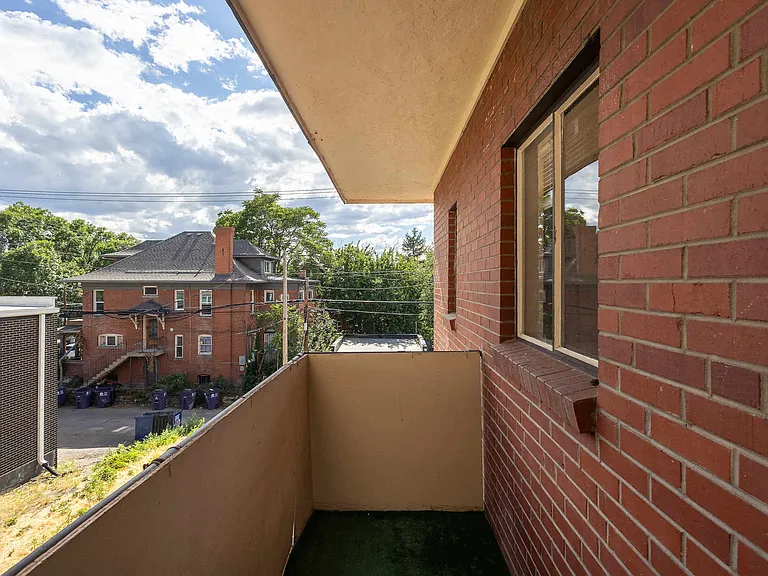 Cross Park Apartments — Photo 33