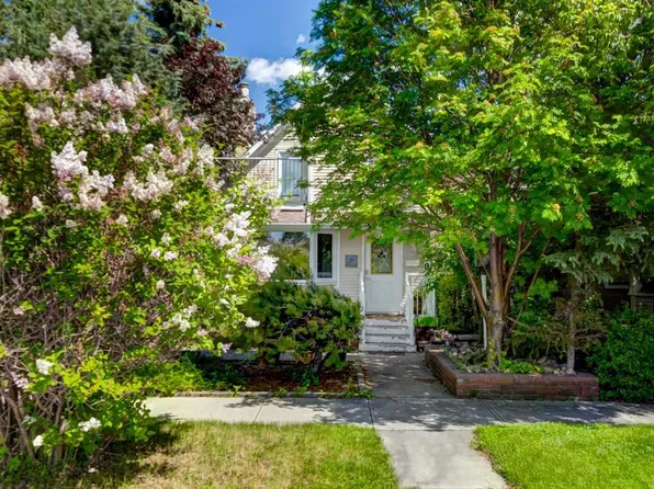 1630 W 7th St NW, Calgary, AB T2M 3H6