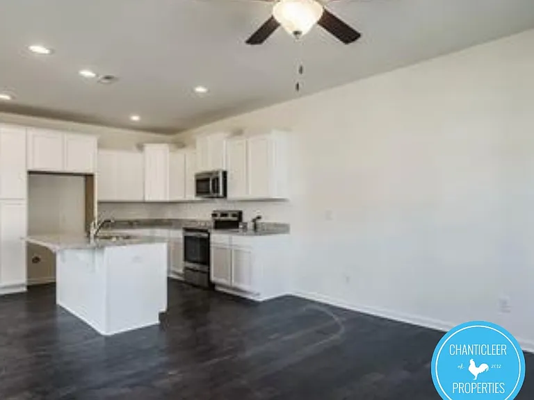 5830 Crestlawn Ct #1 — Photo 7