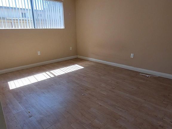 5th image of 9146 Somerset Blvd #42