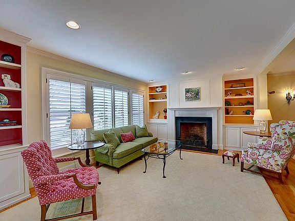 4th image of 579 Sagamore Avenue #99