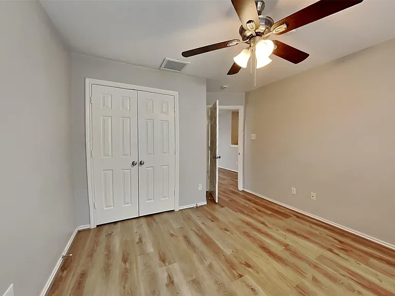 22076 Knights Cove Dr — Photo 13