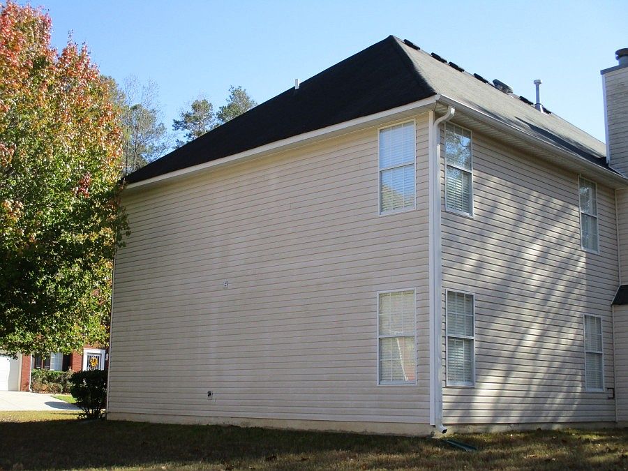 2nd image of 1063 Deshon Trl