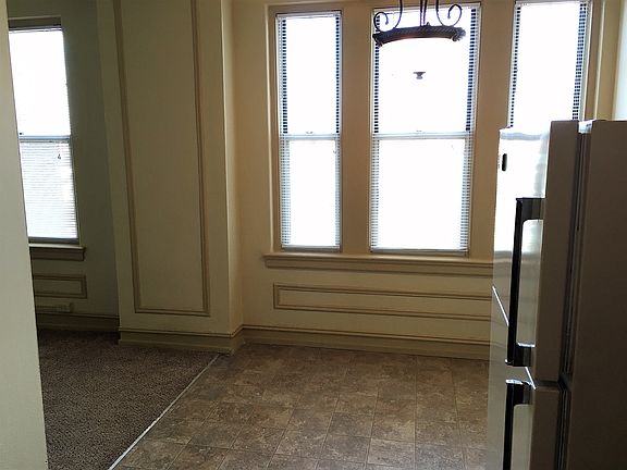 4th image of 142 23rd St APT 507
