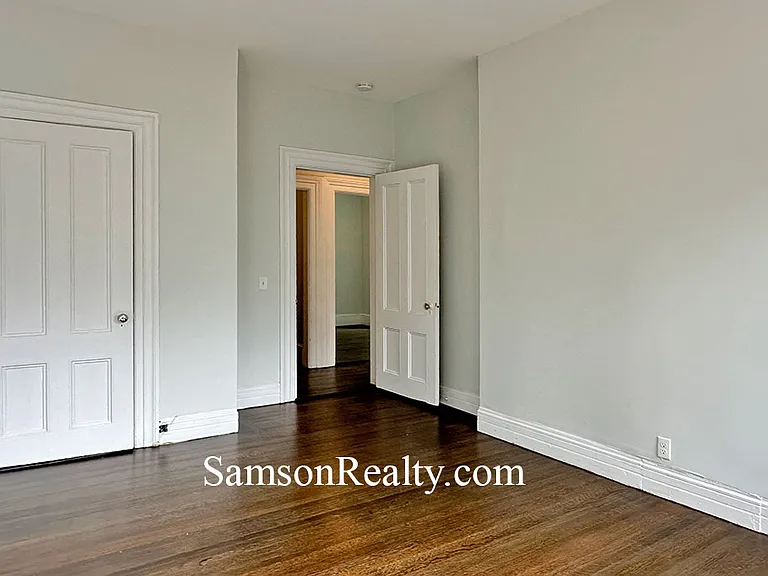 150 Brown St #B — Photo 4
