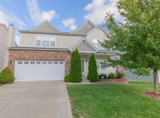 43 Fountainview Dr, Saint Charles, MO 63303