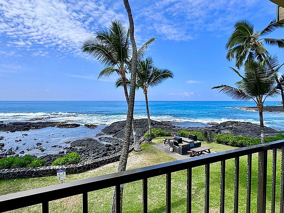 3rd image of 76-6246 Alii Dr #219