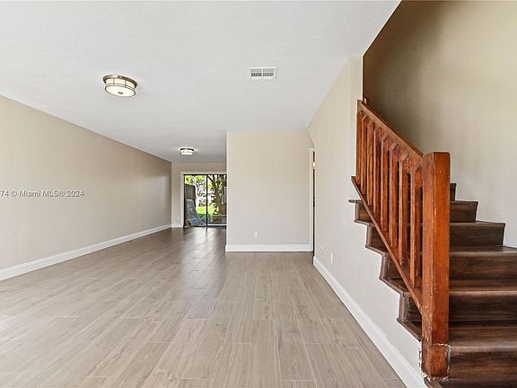 2nd image of 1702 Wharf Ln