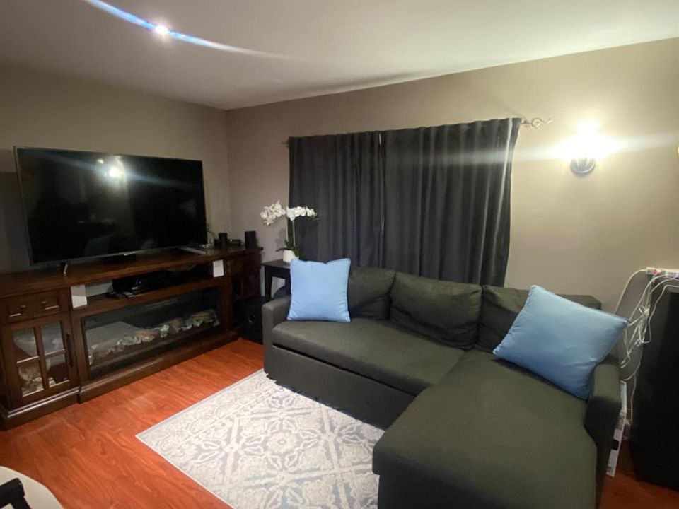 1st image of 1530 Armstrong Avenue #76