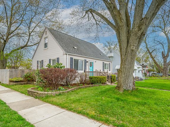 2nd image of 4526 Tonawanda Ave