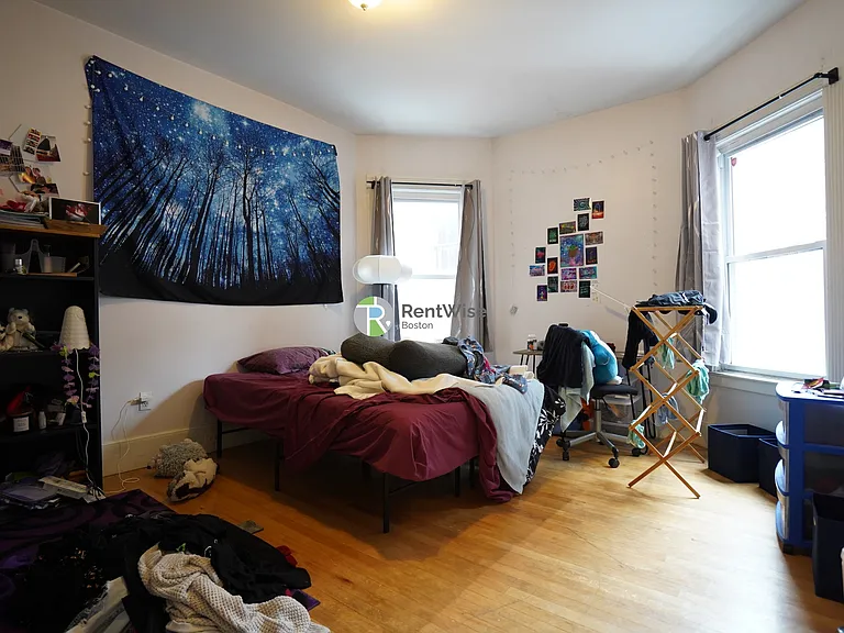 10 Foster St #2 — Photo 9