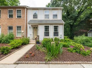 8906 Stonebrook Ln, Columbia, MD 21046