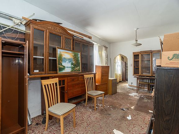 5th image of 2514 N Monitor Ave