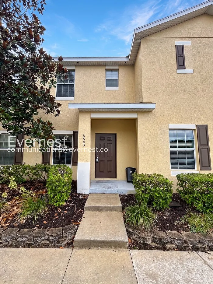 2 bed, 2.5 bath, 1088 sqft, $1,695 — Photo 2