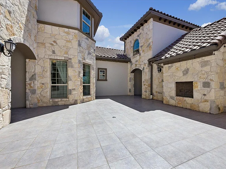 1600 Morning Moon Cir — Photo 25