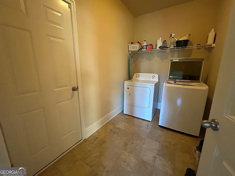 3515 Ansley Manor Ct — Photo 29