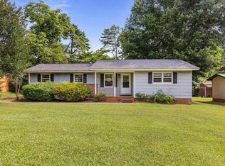 111 Faunawood Dr, Simpsonville, SC 29680