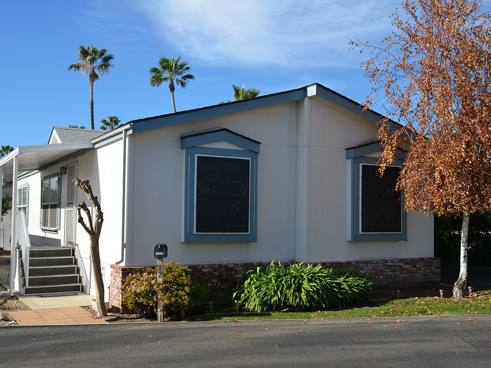 1st image of 1515 W Arrow Hwy Space 12