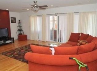 5019 W Lawrence Ave UNIT 4, Chicago, IL 60630