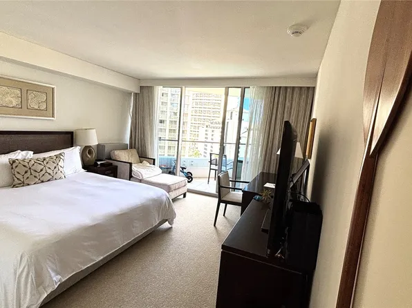 223 Saratoga Rd #1318, Honolulu, HI 96815